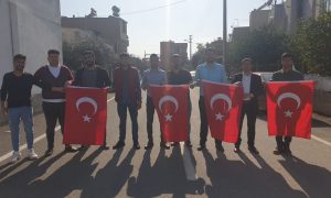 Sarıçam CHP Gençlik Kollarından Esnafa Anlamlı Hediye.
