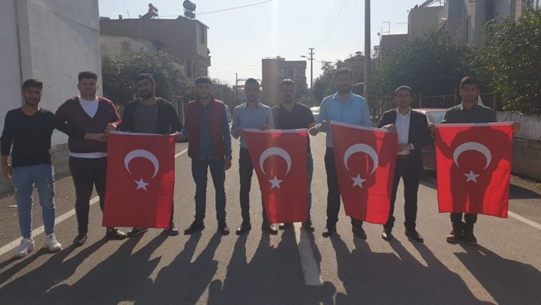  Sarıçam CHP Gençlik Kollarından Esnafa Anlamlı Hediye.