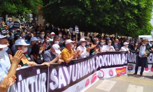 ADANA BAROSUNDAN”SAVUNMAYA DOKUNMA YÜRÜYÜŞÜ”