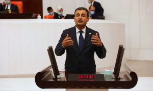 ADANA ŞEHİR HASTANESİNDE İŞÇİ KIYIMI !