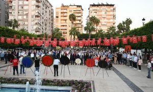 Cumhuriyet Halk Partisi Anıta Çelenk Bırakarak Kutlamaları Başlattı.